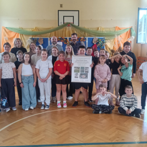 Grupowe zdjęcie uczestników warsztatów.