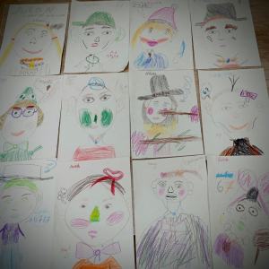 Rysunki dzieci wykonane na zajęciach  pt. "Portret wspólny"