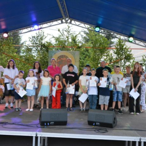 Zdjęcie grupowe wszystkich uczestników konkursu