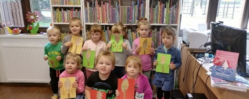 Pani jesień w bibliotece